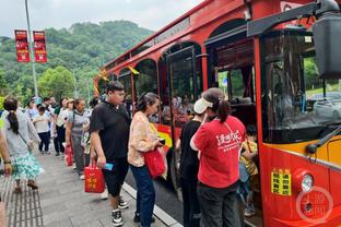 外线差距悬殊！半场三分骑士17中9&命中率52.9% 魔术10中0